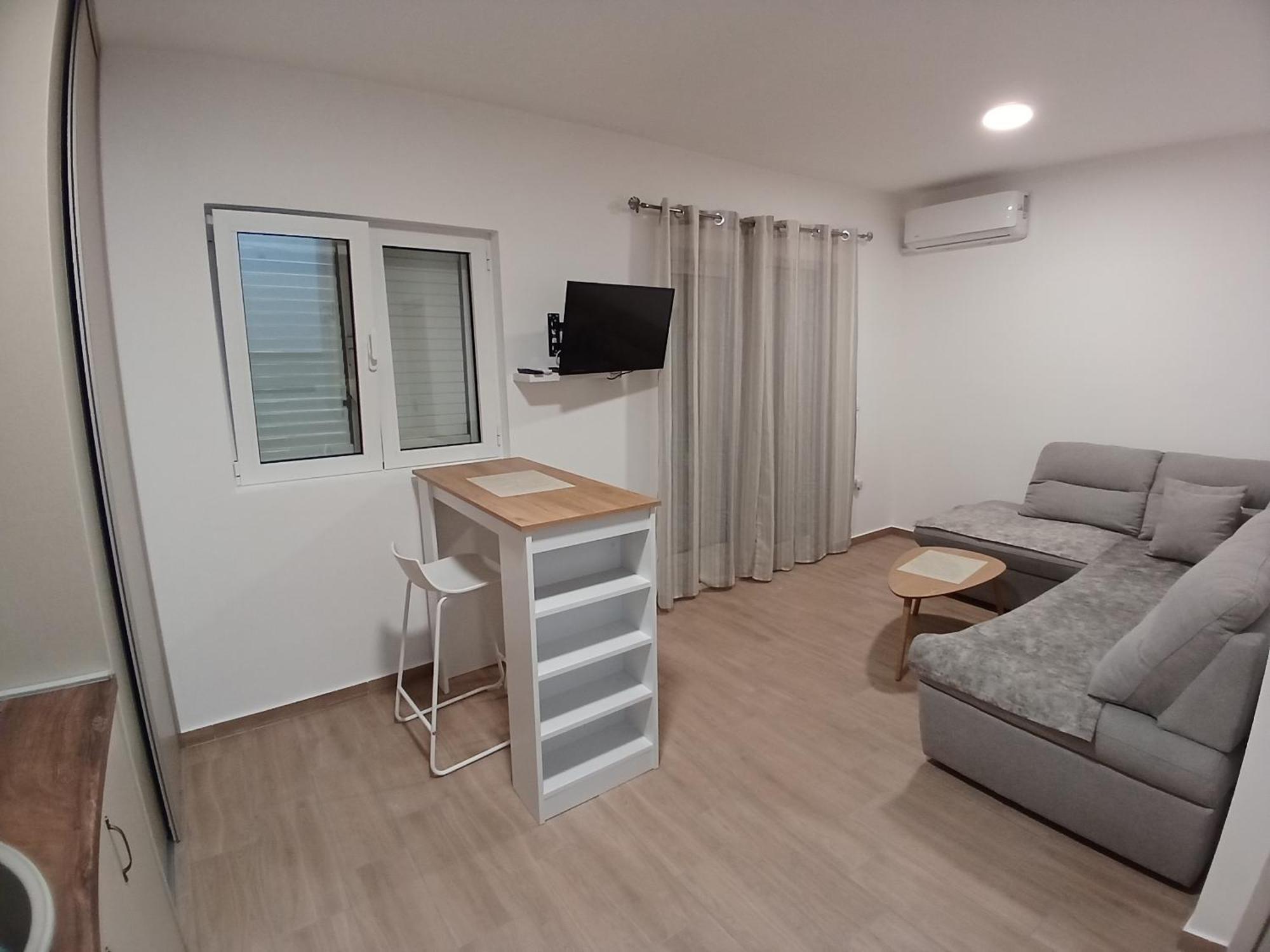 Apartments Tiha Noc Котор Екстер'єр фото