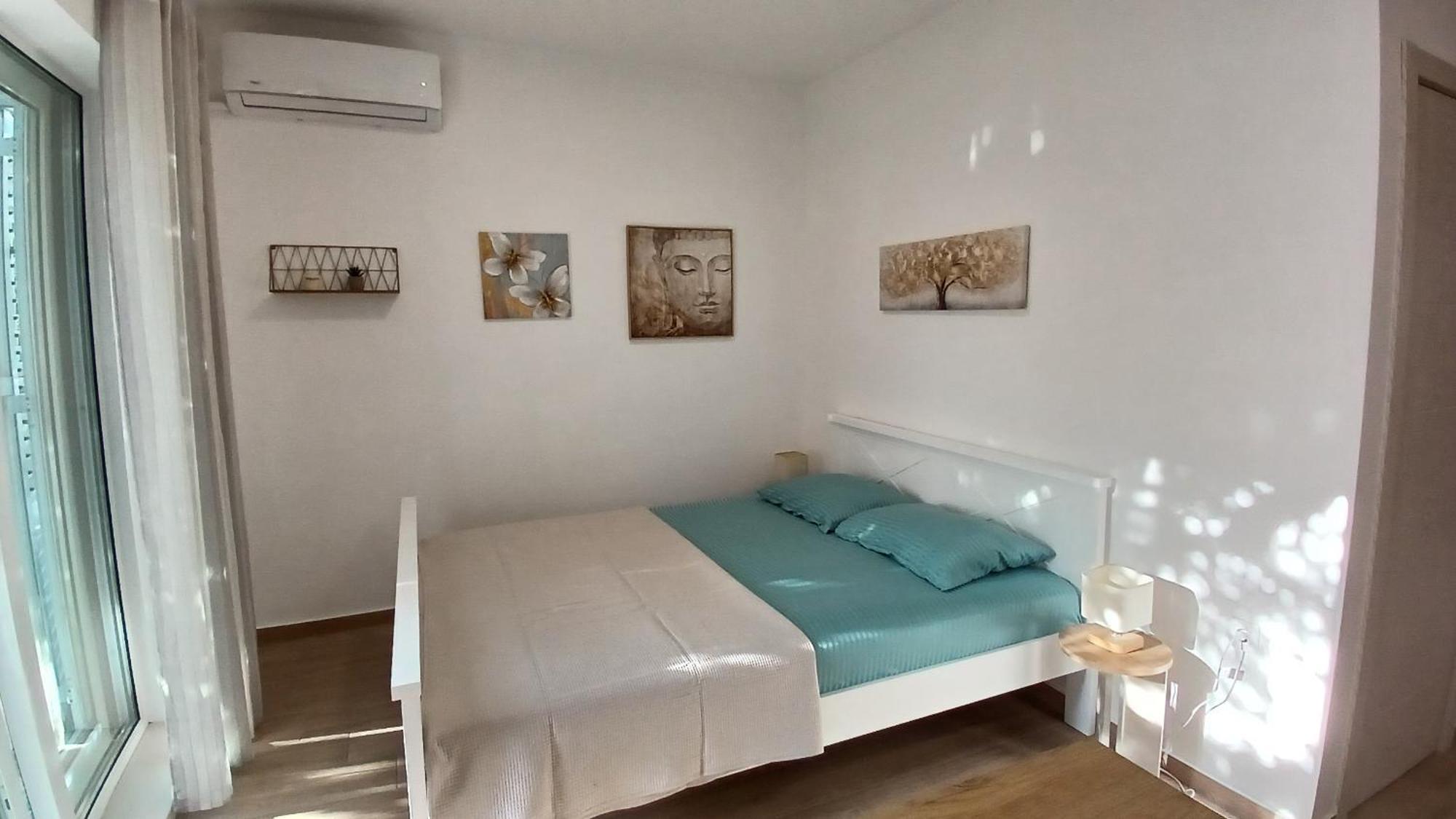 Apartments Tiha Noc Котор Екстер'єр фото