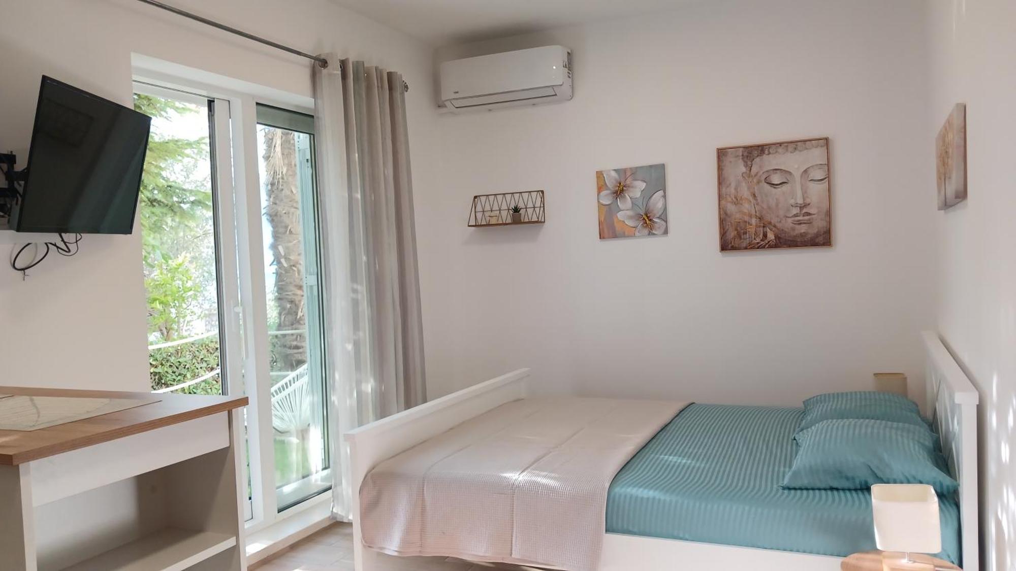 Apartments Tiha Noc Котор Екстер'єр фото